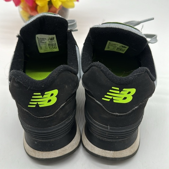New Balance 574 Running Sneakers Size 8 SNK7028F - Picture 3 of 7